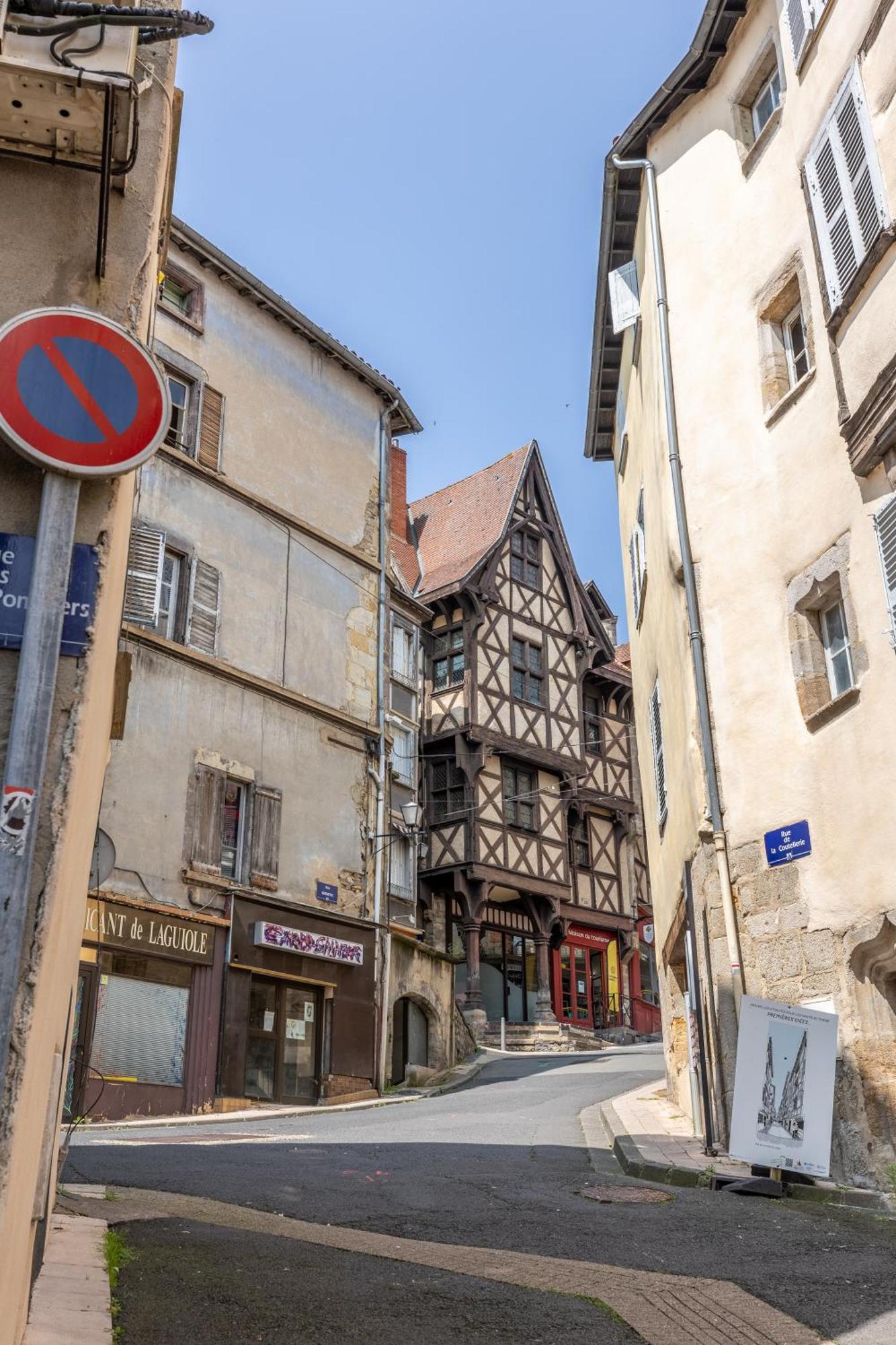 Apartment Le Petit Pirou # Cosy # Halte Auvergne *